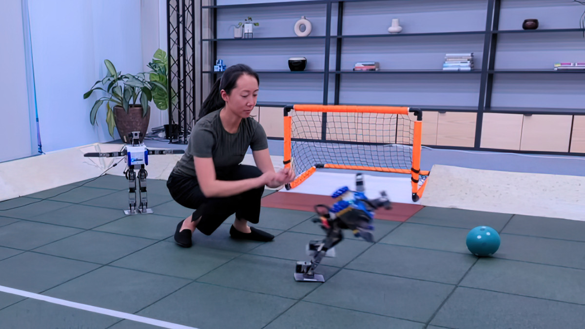 Stone-hearted researchers gleefully push over adorable soccer-playing robots