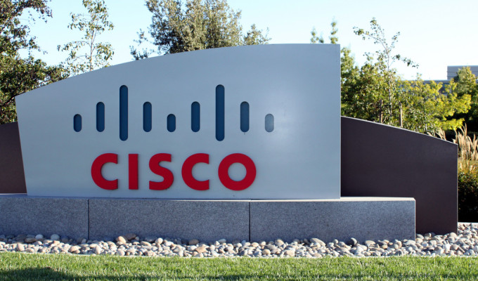 Cisco warns of a flaw in Nexus 9000 series switches that allows modifying encrypted traffic