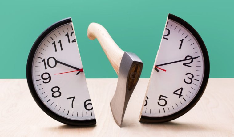 Windows feature that resets system clocks based on random data is wreaking havoc