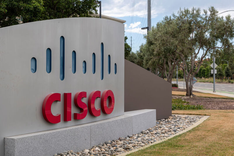 Cisco security appliance 0-day is under attack by ransomware crooks